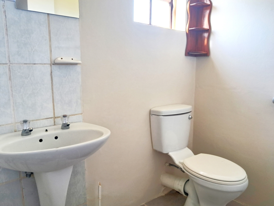 To Let 1 Bedroom Property for Rent in Humansdorp Eastern Cape
